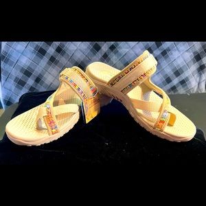 NWT Skechers Sandals